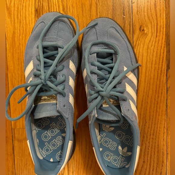 Adidas sambas blue and white limited edition European - never worn - Picture 1 of 3